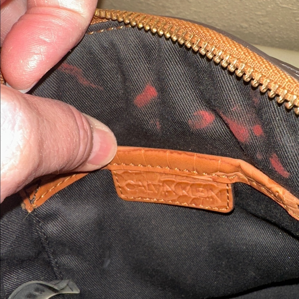Calvin Klein Crossbody Mini Bucket - Picture 8 of 9